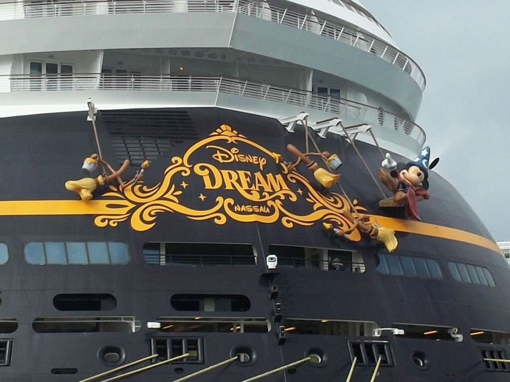 Disney Dream, Mickey Mouse