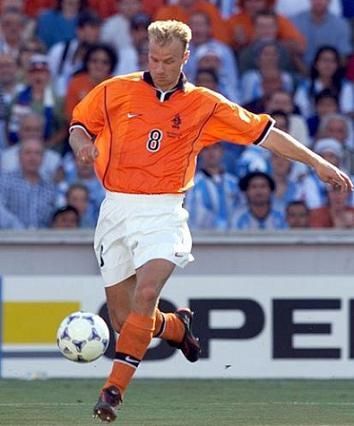 hol-bergkamp_zps8b90b13a.jpg