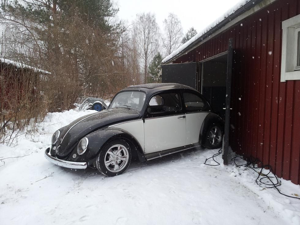 http://i1225.photobucket.com/albums/ee388/oldeschoolvw/Garage/-64_1_zps253afcc9.jpg