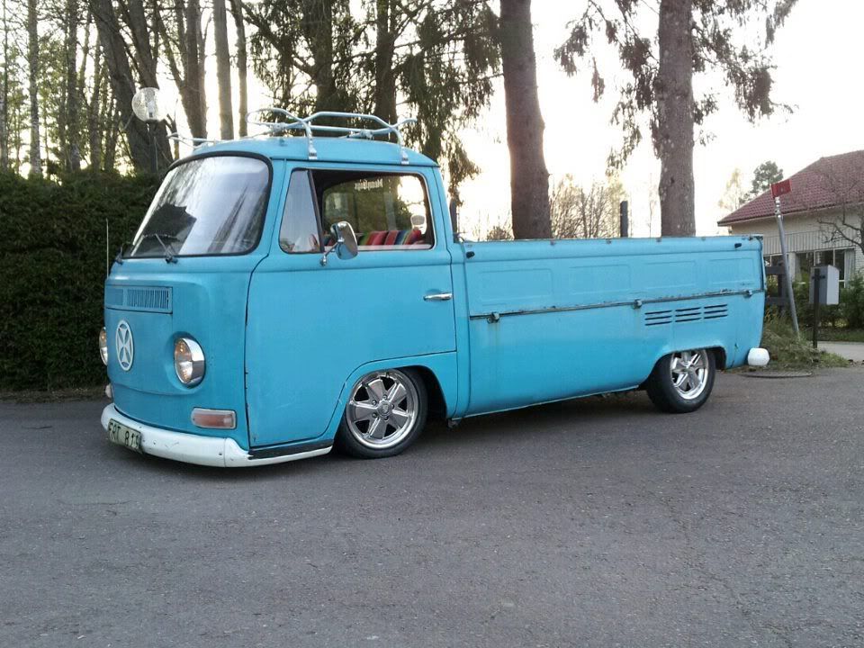 http://i1225.photobucket.com/albums/ee388/oldeschoolvw/Typ%202%20pickup%20-74/fbpick.jpg
