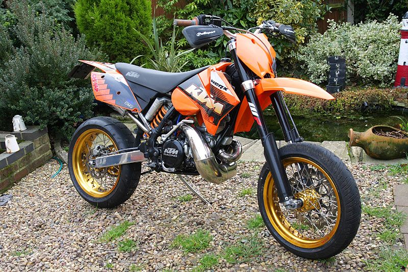 http://i1225.photobucket.com/albums/ee391/EZMOTO/KTM%20380%20SUPERMOTO%20PROJECT/IMG_3121_zpsc08cad74.jpg