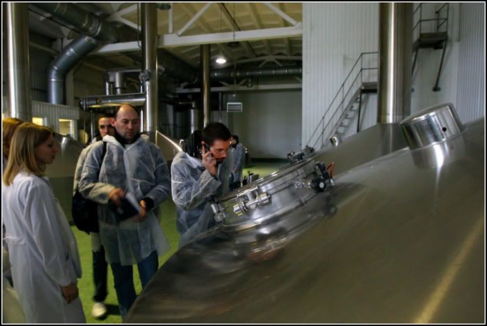 Екскурсія на завод «Оболонь»: яке пиво роблять із порошку і як заробити 500 грн на сліпій дегустації Photobucket