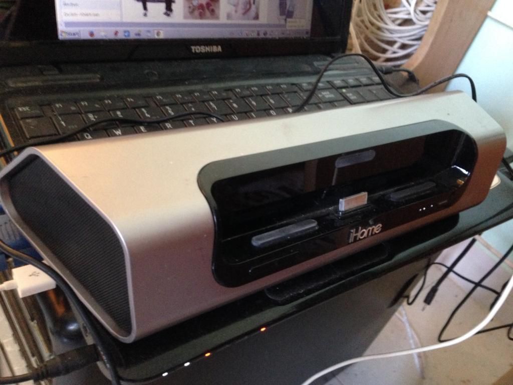 Hàng xách tay -  Loa đẳng cấp giá rẻ dành cho Iphone, Ipad -  IHome id8 - 3