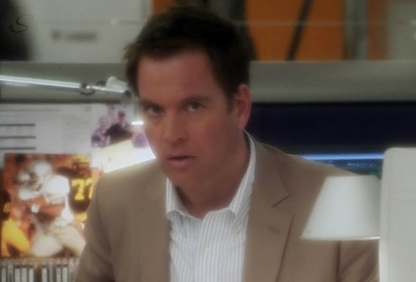 About NCIS 9x22 - Playing With Fire