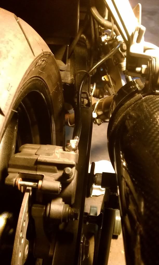 Front brake upgrade 4pot caliper rebuild + swap using SVRP adapter brackets Suzuki SV650