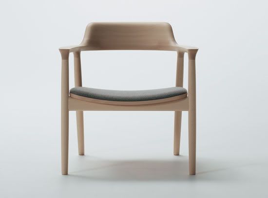 Hisoshima-Chair-by-Naoto-Fukasawa.jpg