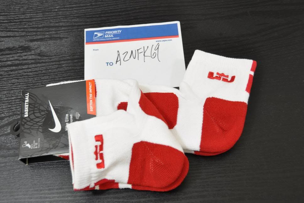   Elite Basketball Dri Fit Socks White Red Lebron James L sz 8 12  